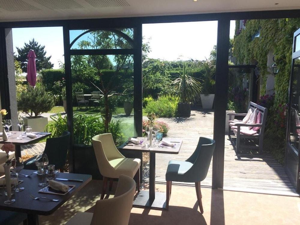 Relais Du Silence Hotel Restaurant Les Ormes Barneville-Carteret Exterior photo